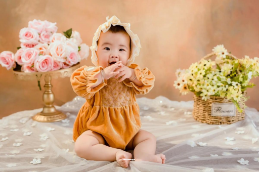 五家渠宝宝前额突出正常吗